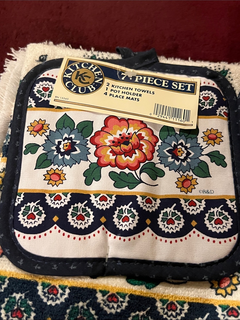 Kitchen Club Floral Towel & Pot Holder Set-NWT - Picture 3 of 5